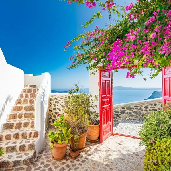 Discovering the Beauty of Santorinι